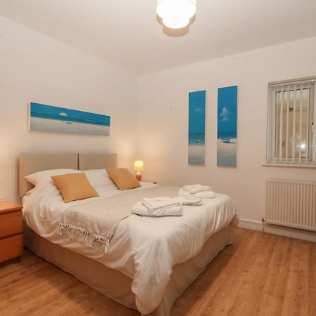 6 West End Point Apartment Пълхели Екстериор снимка