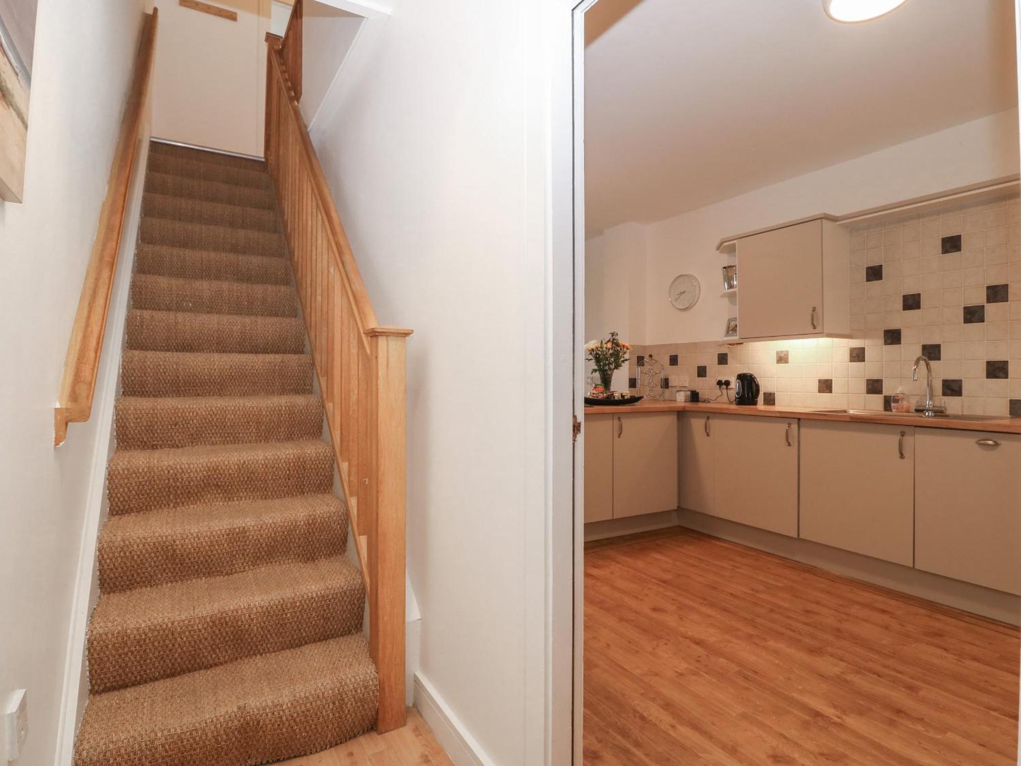 6 West End Point Apartment Пълхели Екстериор снимка