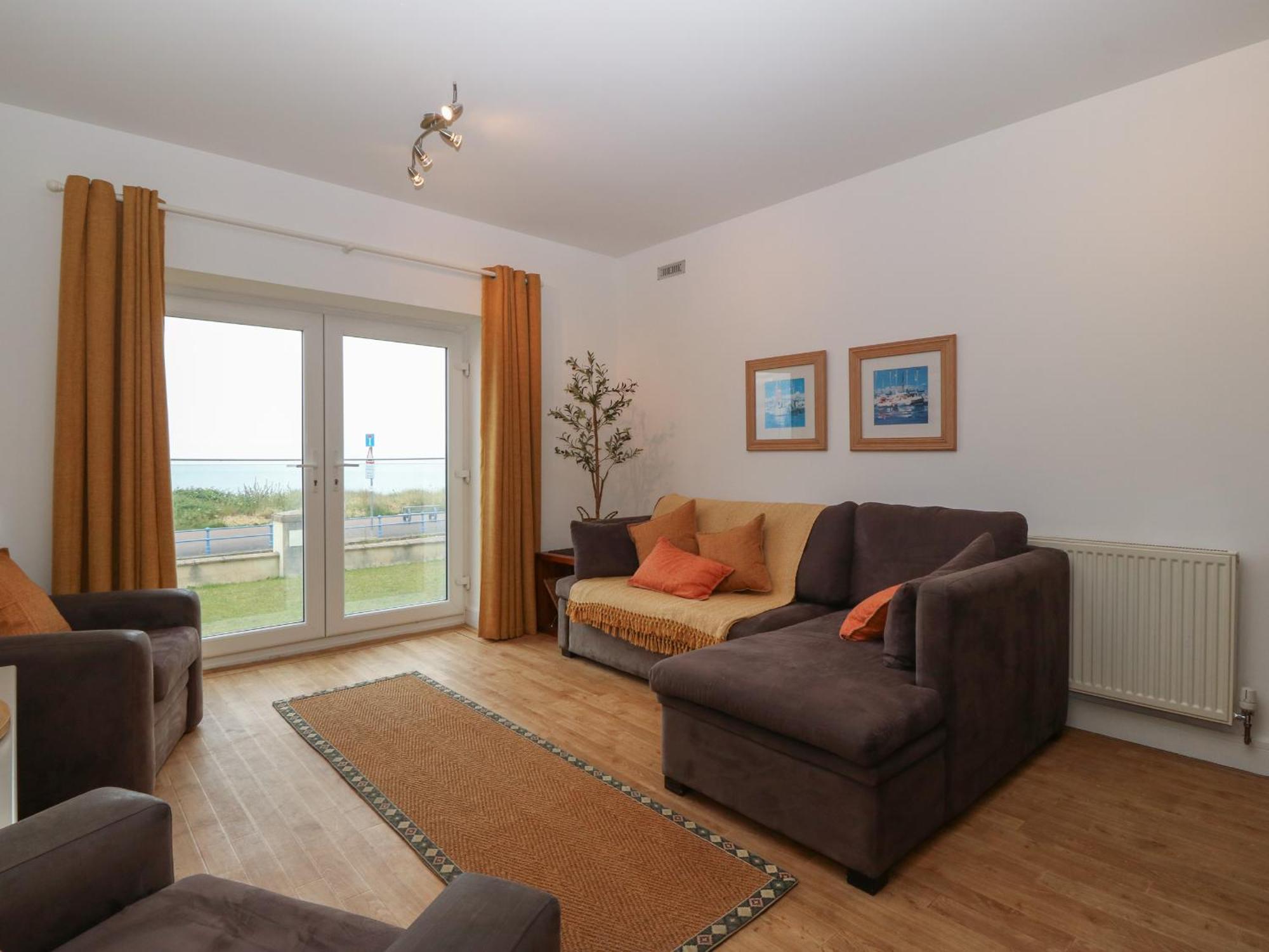 6 West End Point Apartment Пълхели Екстериор снимка