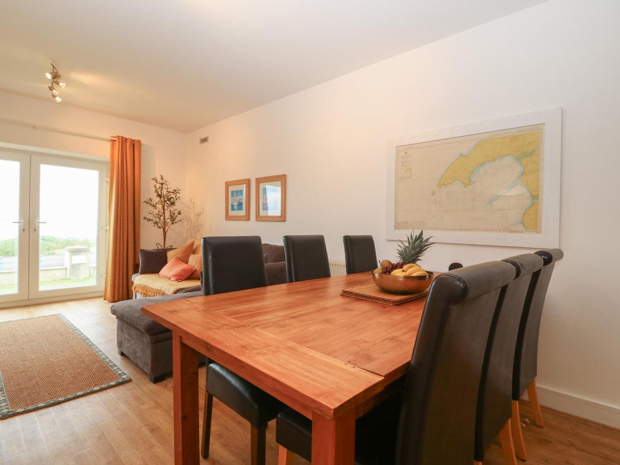 6 West End Point Apartment Пълхели Екстериор снимка